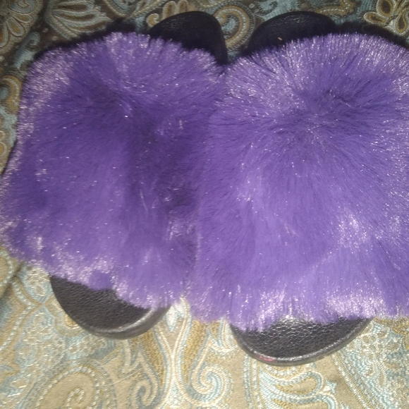 Slides - Picture 3 of 3